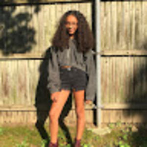 Meet your Posher, Samara